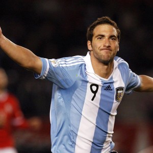 【足彩网体育公司】国安迎战蓉城，外援数量悬殊对决，姜祥祐于大宝替补席待命