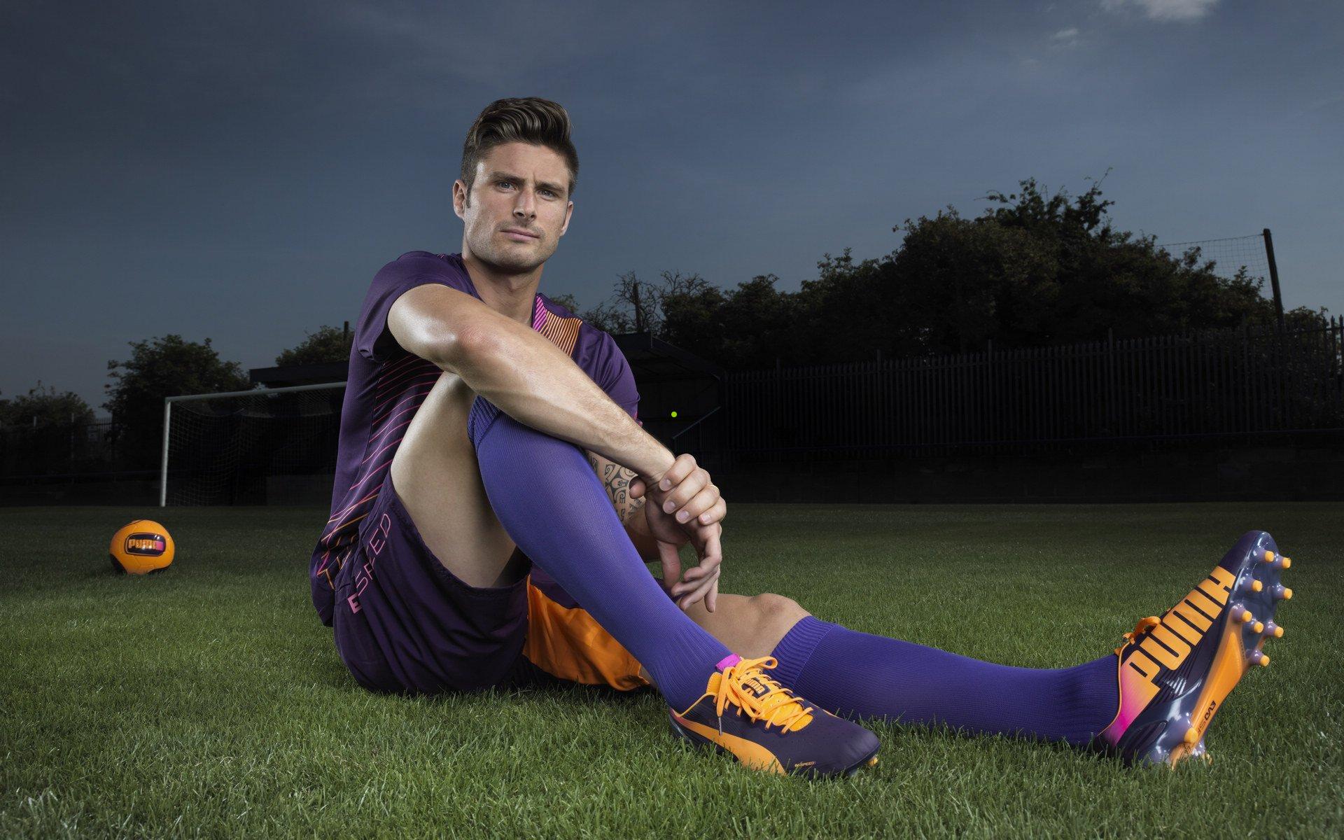 梅西亮相引发全场欢呼，烟花璀璨点亮未来