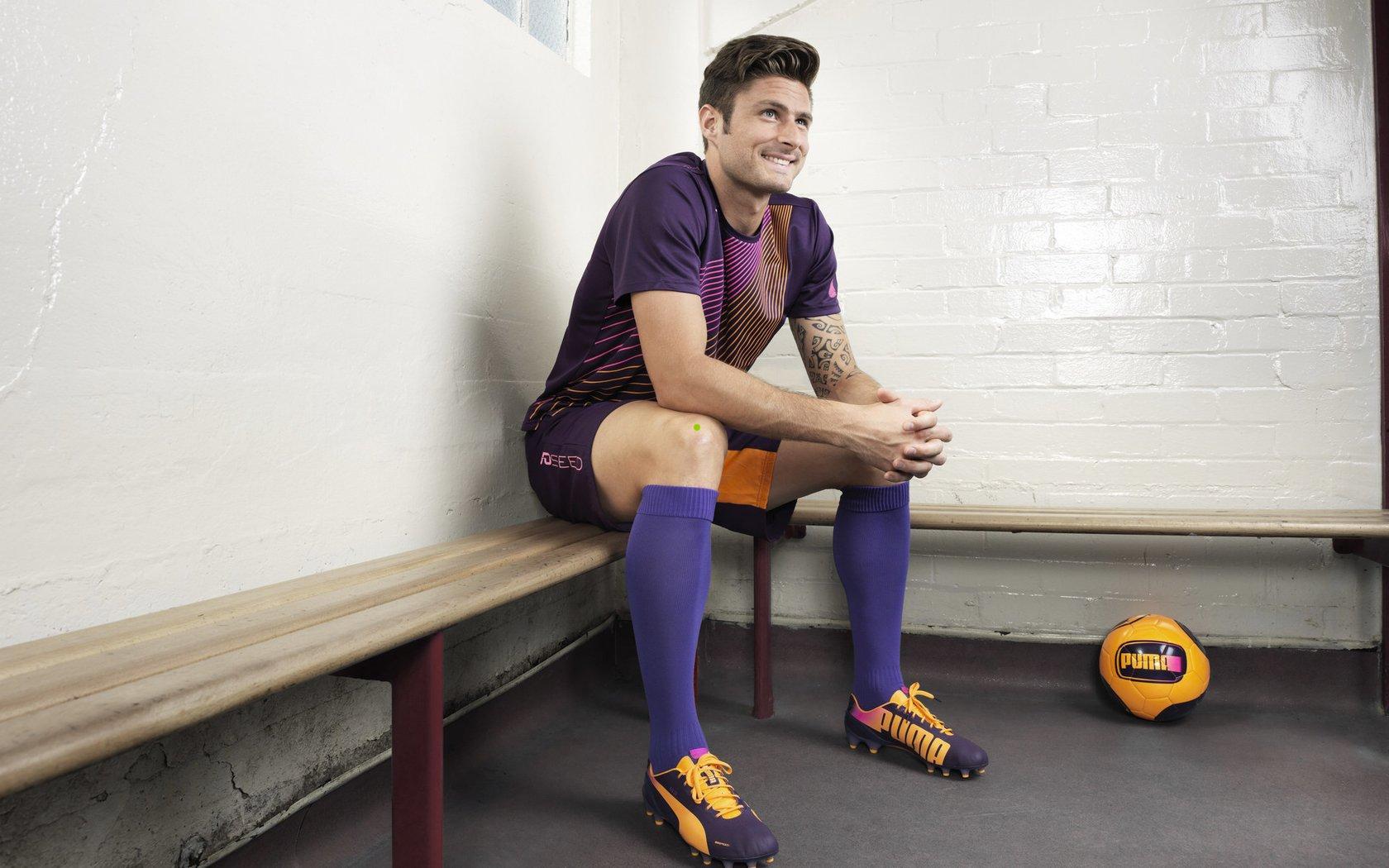 詹姆斯复出四场场均16.5分9.5助攻，真实命中率55%彰显领袖价值